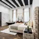 High-End 2-Bedroom In The Center With Balcony