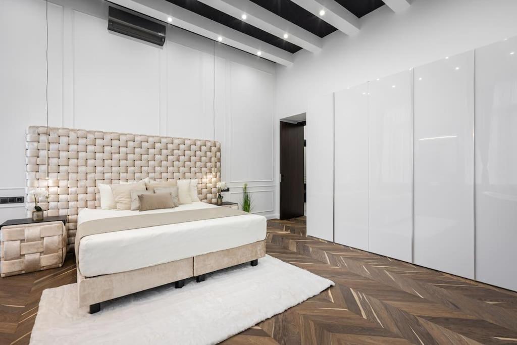Apartamento High-end 2-bedroom In The Center With Balcony Budapest